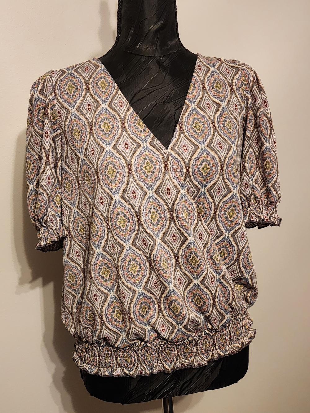 MELLODAY V-Neck Puff Sleeve Blouse - Neutral Cream Multi